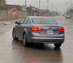 كيا كادينزا